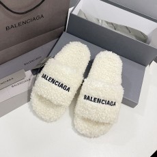 발렌시아가 Balenciaga 여성 퍼 슬리퍼 BG0627