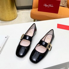 로저비비에 ROGER VIVIER 버클 발레리나 슈즈 RV125