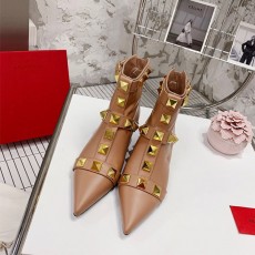 발렌티노 VALENTINO 락스터드 앵클 부츠 VN1044