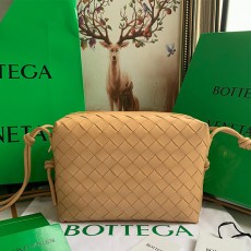 보테가 BOTTEGA VENETA 인트레치아 크로스백 666689 BO0671