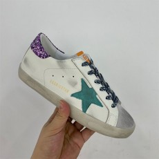 골든구스 GOLDEN GOOSE 남여공용 슈퍼스타 스니커즈 GD0530