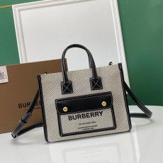 버버리 BURBERRY 미니 투톤 캔버스 레더 프레야 토트백  BB0797