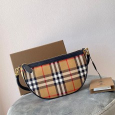 버버리 BURBERRY 지퍼 올림피아백 BB0836