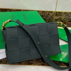 보테가 BOTTEGA VENETA 인트레치아토 카세트백 666870 BO0693