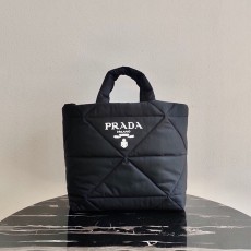 프라다 PRADA 패딩 리나일론 토트백 2VG082 PD0741