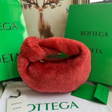 보테가 BOTTEGA VENETA 시어링 미니 조디백 680697 BO0751