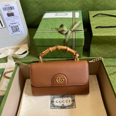 구찌 GUCCI 다이애나 스몰 체인 숄더백 675794  GU01933