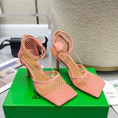 보테가 BOTTEGA VENETA 여성 힐 샌들  BV1545