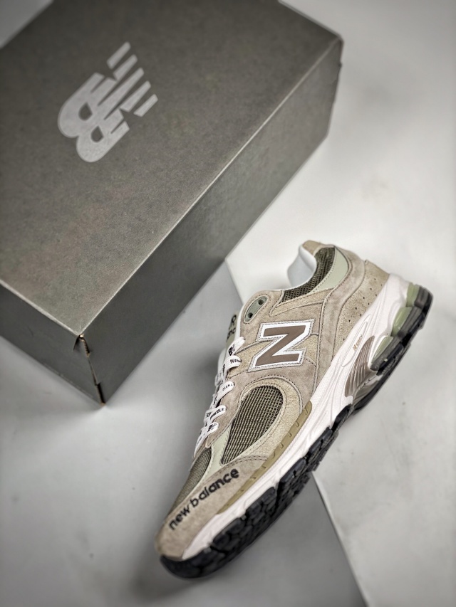 뉴발란스 New Balance 2002R NB0007