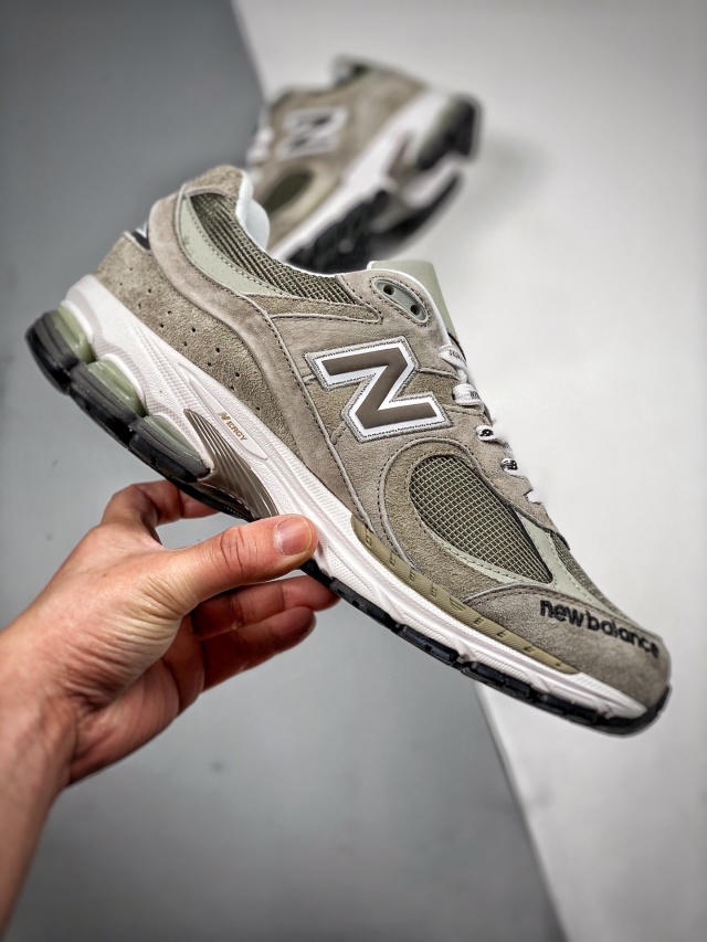 뉴발란스 New Balance 2002R NB0007