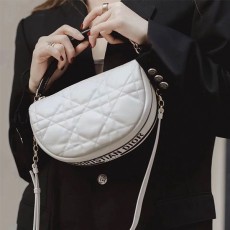 디올 DIOR 스몰 호보백 DR765