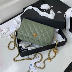 샤넬 CHANEL 골드볼 WOC 램스킨 미니 크로스백 AP1450  C2275