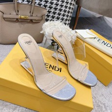 펜디 FENDI 여성 웨지힐 샌들 F170