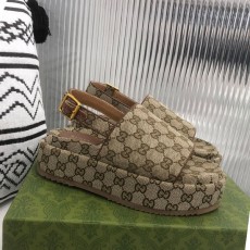 구찌 GUCCI 남여공용 슬라이드 샌들 G3013