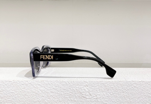 펜디 FENDI 남여공용 선글라스 FD006