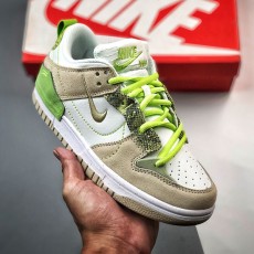 나이키 NIKE 덩크 로우 디스럽트 2 DV3206-001 NK0757