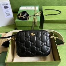 구찌 GUCCI 마틀라세 레더 숄더백 702234 GU02265