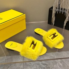 펜디 FENDI 여성 퍼 슬리퍼 F232