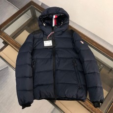 몽클레어 Moncler 남성 패딩 M02438