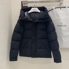 몽클레어 Moncler 남성  패딩 점퍼 M02477