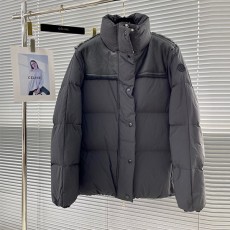 몽클레어 Moncler 남성 패딩 M02648