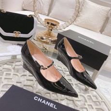 샤넬 CHANEL 여성 웨지힐 펌프스 C01109