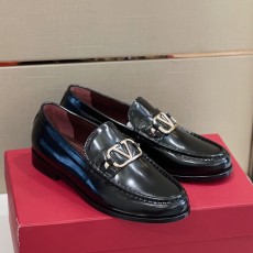 발렌티노 VALENTINO 남성 V로고 로퍼 VN1296