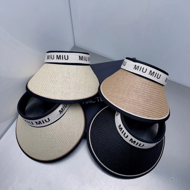 미우미우 MIUMIU 여성 썬캡 MU012