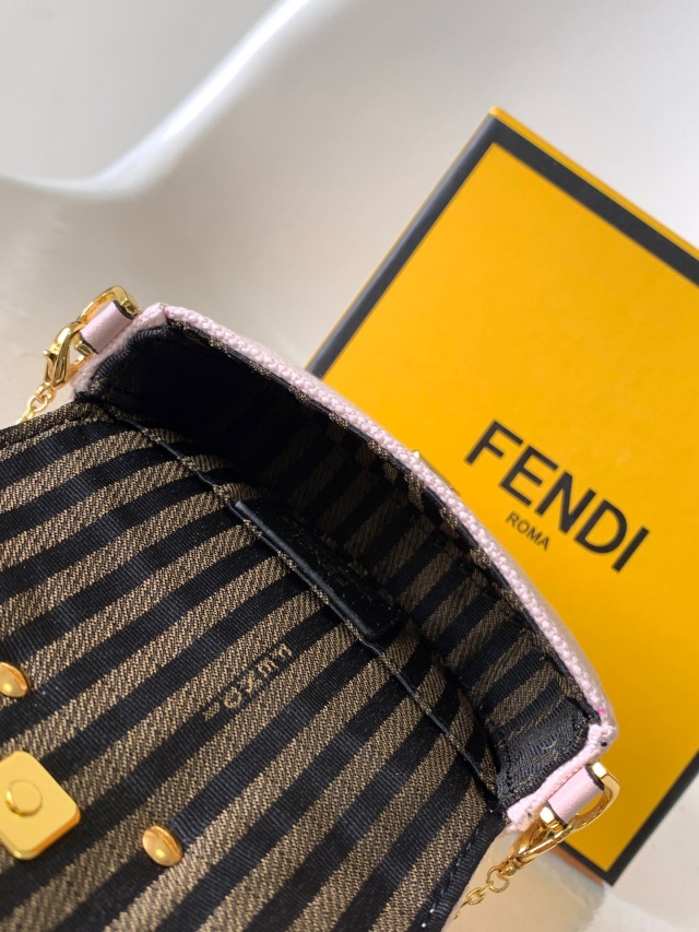 펜디 FENDI 여성 숄더백 FD08482