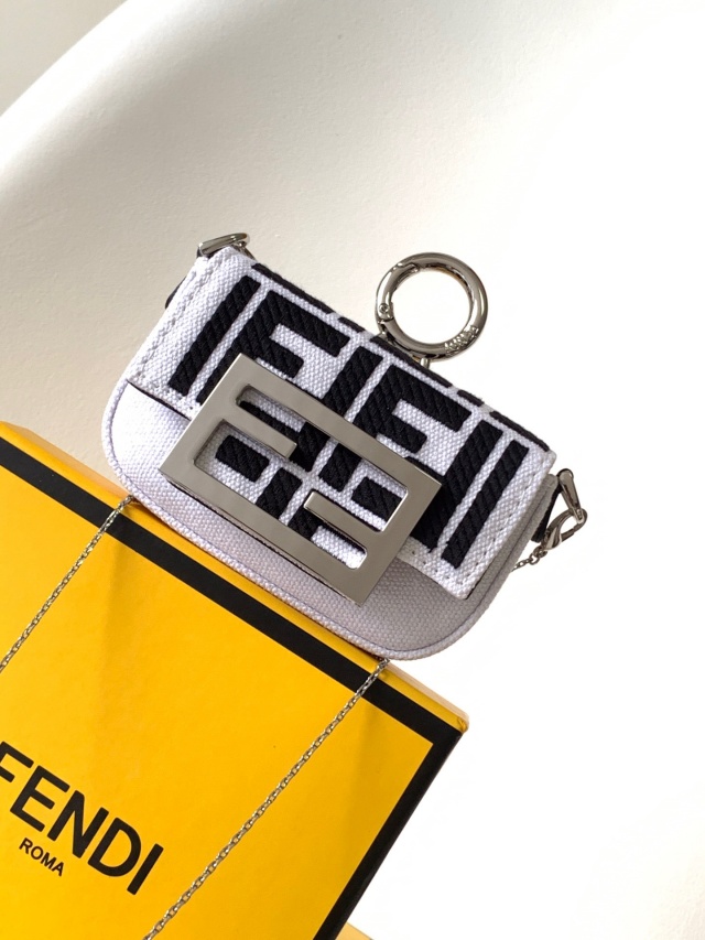 펜디 FENDI 여성 숄더백 FD08482