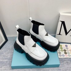 프라다 PRADA 여성 앵클 부츠 PR0477